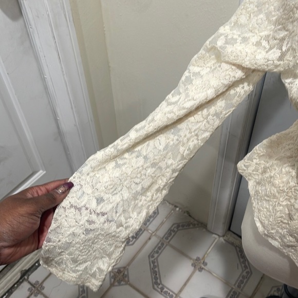 Lace Peplum Cardigan - Picture 5 of 7